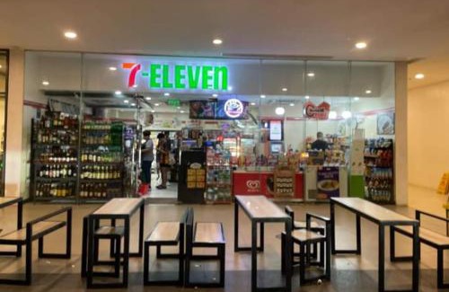 Lahug Apartamento | VillaHermia Staycation Avida Riala, Cebu IT Park