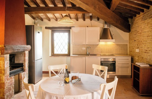 Castiglione del Lago Otro | Villaluce Wine Agriturismo