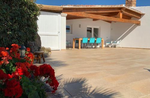 Porto San Paolo Villa | VillaLuxx