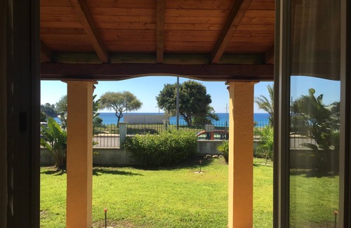 Arbatax Villa | VILLAMAR con jardín frente al mar !!