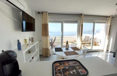 Benidorm Apartamento | Villamarina dúplex en primera línea de mar - Fincas Arena