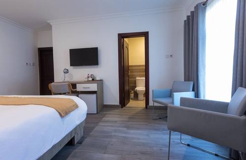 East Legon Hotel | Villandro Residence