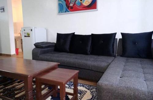 Eldoret Apartamento | VillaRoma's Urban Retreat A Stylish Warm Loft
