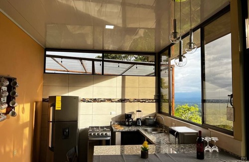 La Fortuna Villa | Villas Altos del Arenal Piscina privada, aire acondicionado, vista al volcán