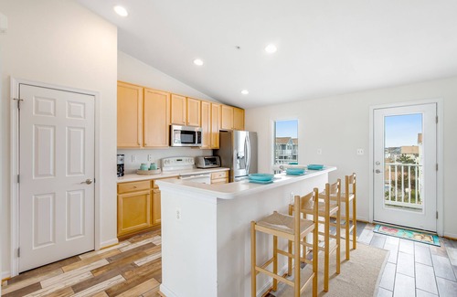 Bethany Beach Casa | Villas at Beach Cove Getaway W/ Bay/Ocean Views, Private Balcony & Shared Pool