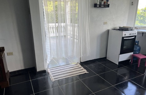 Mandeville Apartamento | Villas by Sophia - Your Heart’s Home. Peaceful safe Mandeville