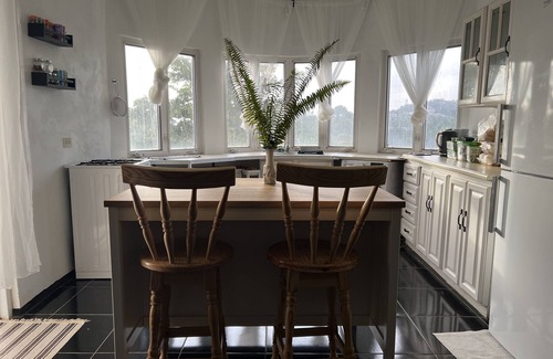 Mandeville Apartamento | Villas by Sophia - Your Heart’s Home. Peaceful safe Mandeville