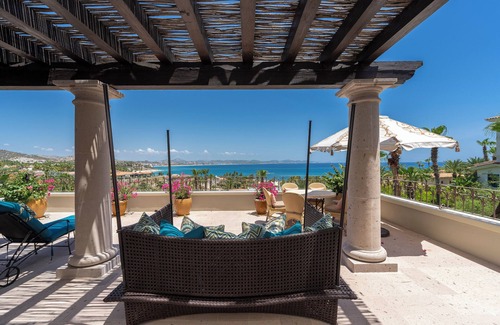 San Jose del Cabo Villa | VILLAS DEL MAR OCEAN SIDE VILLA 4 BEDROOM WITH PRIVATE POOL AND JACUZZI