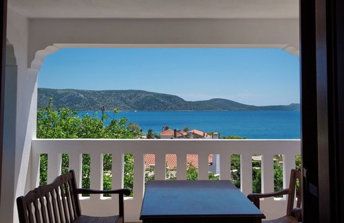 Nimfea Villa | Villas en la playa frente a Agios Dimitrios