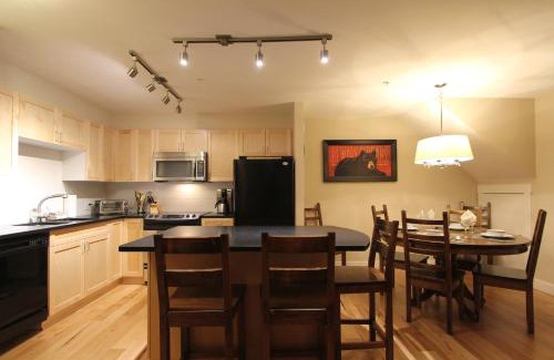 Blackcomb Apartamento | Villas Snowberry by Whistler Retreats