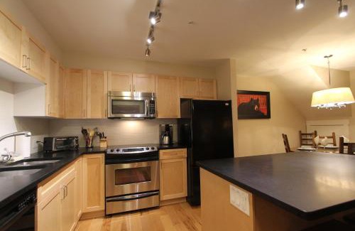 Blackcomb Apartamento | Villas Snowberry by Whistler Retreats