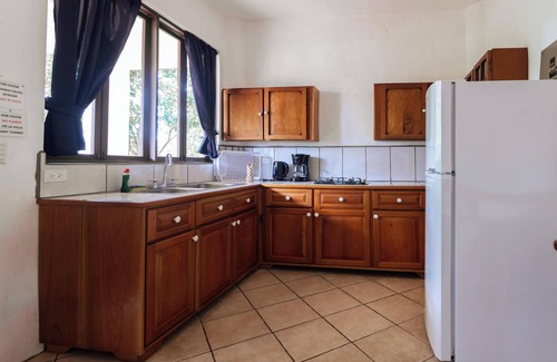 El Cerro Villa | Villa Spring #8 w/Pool Close to Everything in Manuel Antonio