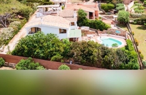 San Stefano Villa | Residencia con piscina en el mar CALA CATERINA