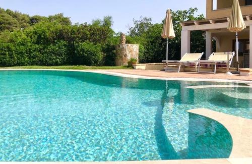 San Stefano Villa | Residencia con piscina en el mar CALA CATERINA