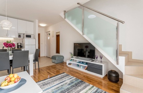 Businci Villa | VillaTango