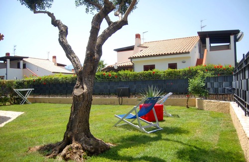 Piana Calzata Villa | villecefalu. Villa Deluxe with veranda close to the sea