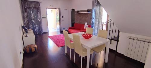 Ostia Antica Apartamento | Villetta Caronni, Ostia Antica - Relax e mare a due passi da Roma