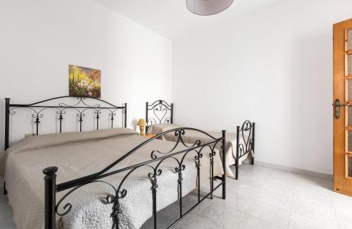 Torre Castiglione Casa | Villetta Stella Castiglione by BarbarHouse