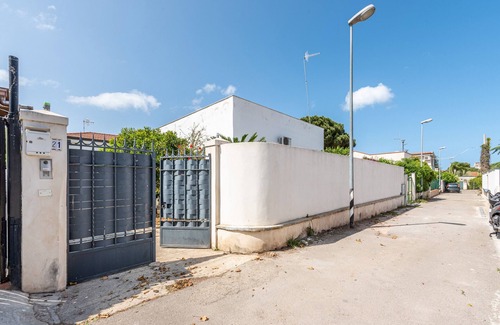 Mondello Chalet De Esquí | Villino Ada in Mondello