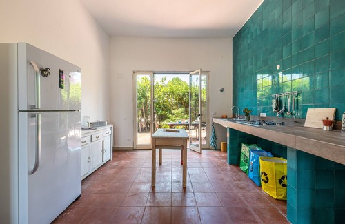 Mondello Chalet De Esquí | Villino Alice a Mondello by Wonderful Italy