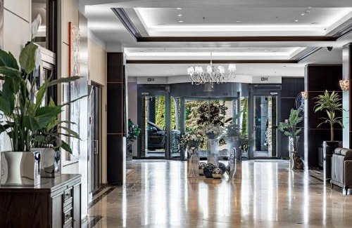 Vilnius city municipality Hotel | VILNIUS PARK PLAZA HOTEL, Restaurant & Terrace, Panorama Bar, Conference & Banquet Center