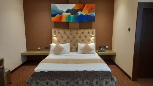 Maharagama Hotel | Viluxey City Hotel