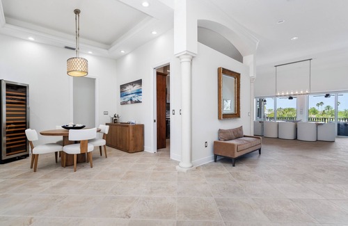 Vina Del Mar Island Casa | Vina Del Mar St Pete Beach Waterfront Dock Pool Hot Tub 4/3.5