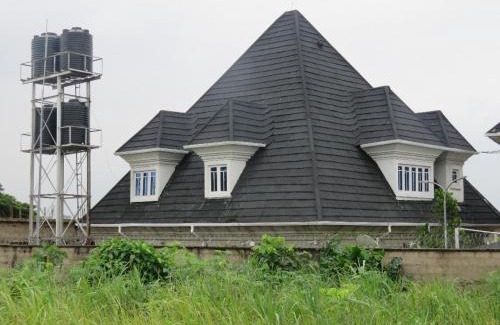 Nawfia Casa | Vincenza Estate Mgbakwu