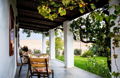 Drakenstein Casa | Vineyard Cottage at Bosman Wines