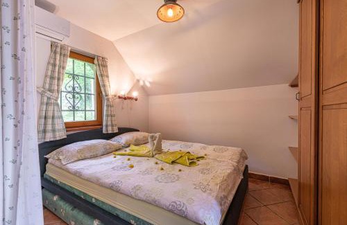 Trska Gora Casa | Vineyard Cottage Rataj 1