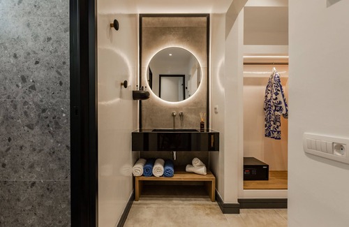 Akrotiri Casa | Vineyard Exclusive Suites