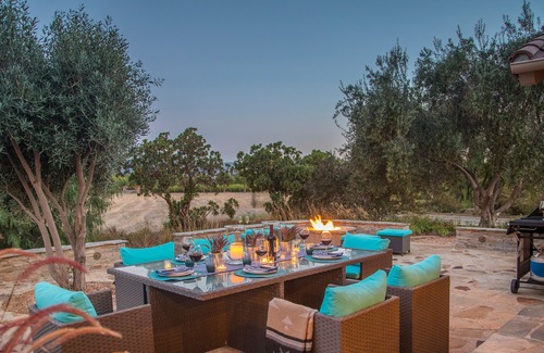 Santa Ynez Casa | Retiro de viñedos: 10 acres, vistas increíbles con cancha de tenis privada en Santa Ynez