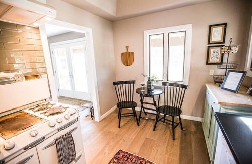 Paso Robles Otro | Precioso Westside Winery Farmhouse con elegancia casual