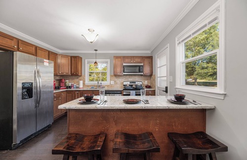 Statesville Casa | "Vineyard Villa" - Incredible Location & Amenities, Spiderman Themed Kids Room