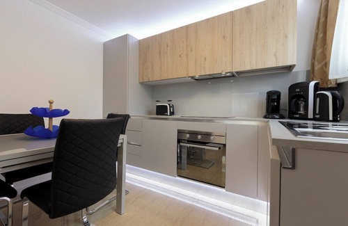 Gare Apartamento | Vinicia -11 Premier Apartment, 1 Bedroom
