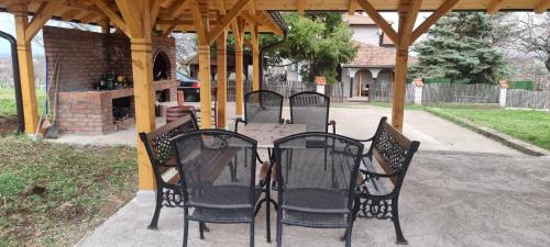 Mladenovac Casa | Vinogradski konak Belgrade, Sopot,Kosmaj