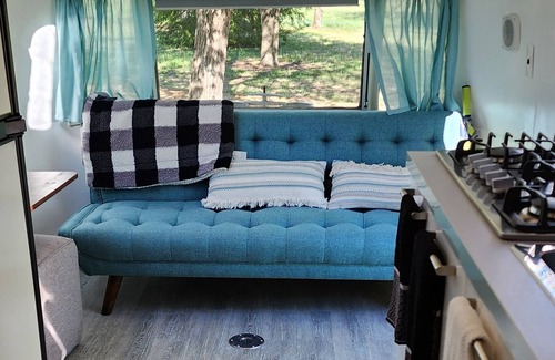 McMinnville Casa | Vintage Charm and Modern Comfort in a Renovated Airstream