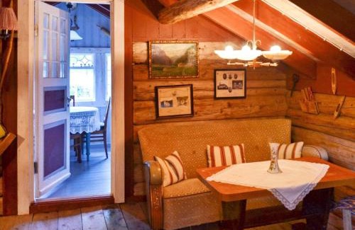 Torjulvagen Casa | Vintage Charm by the Sea-By Traum