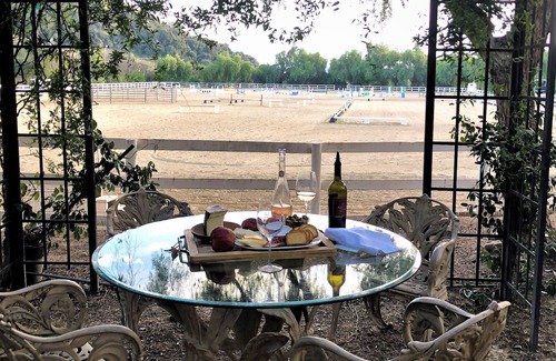 Ventura County Cabaña | Cabaña rústica en árbol lleno de cañón privado