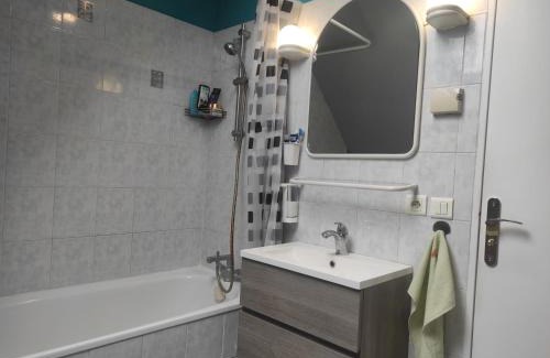 Acheres Casa | Vintage Crossroads Inn