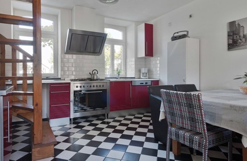 Bemelen Casa | Vintage Farmhouse in Bemelen with Forest near