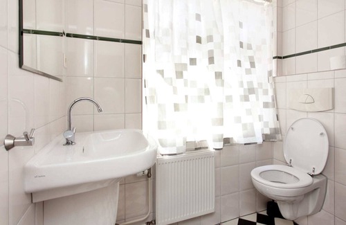 Bemelen Casa | Vintage Farmhouse in Bemelen with Forest near