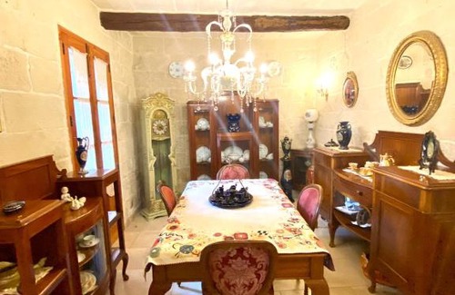 Qormi Cama Y Desayuno | Vintage Farmhouse