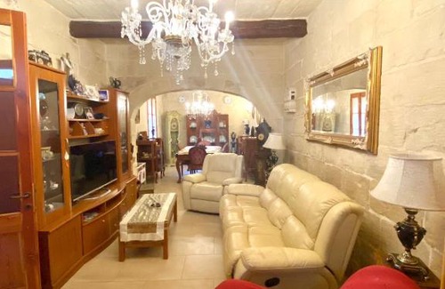 Qormi Cama Y Desayuno | Vintage Farmhouse
