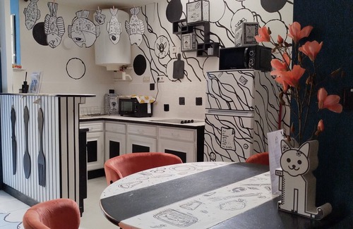 Longue-Jumelles Apartamento | Vintage Immersive Art Apartment