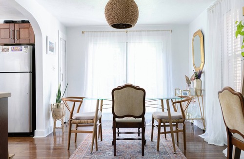 Pittsburgh Casa | Vintage inspired 2 bdr home in Pittsburgh near city views