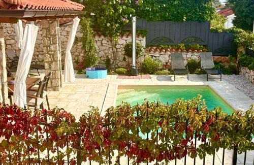 Dramalj Apartamento | Vintage Residence Dramalj, pool self-use