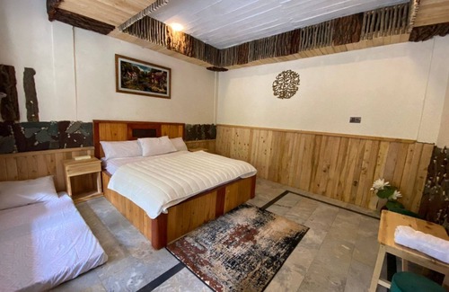 Kalam Hotel | Vintage Resort Kalam
