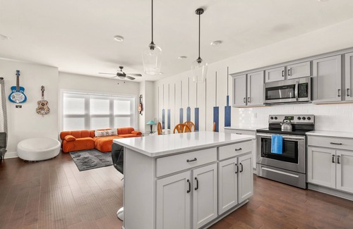Nashville Casa | Vintage Retreat Near Airport and Downtown Nash!
