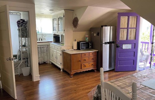 Wildwood Crest Apartamento | Vintage spirit, clean, open, airy, room to relax